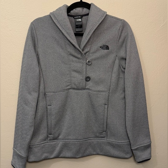 The North Face Tops - The North Face Women's Crescent Ridge Shawl Pullover Sweater Gray Pockets size M